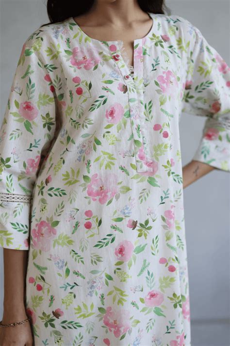 Roza Pret - Ivory Hue Hyacinth Tunic Set - Elahe