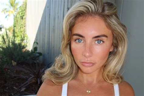 La actriz de OnlyFans, Bonnie Blue, no para: «romperá su propio récord y se acostará con 2000 ...