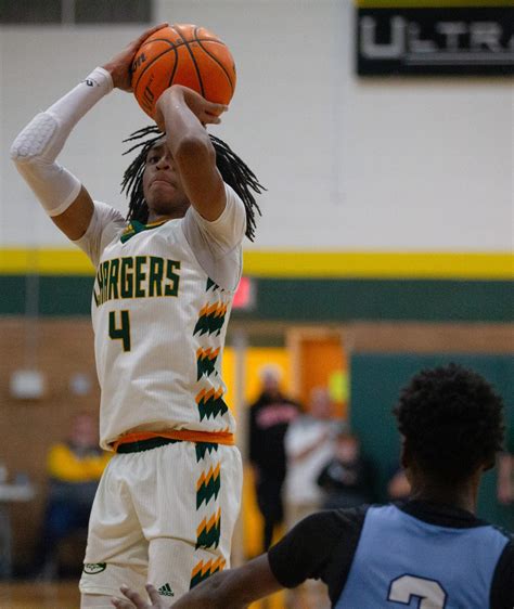 NCHSAA basketball: Hunter Huss at Crest photos (Jan. 31, 2025)