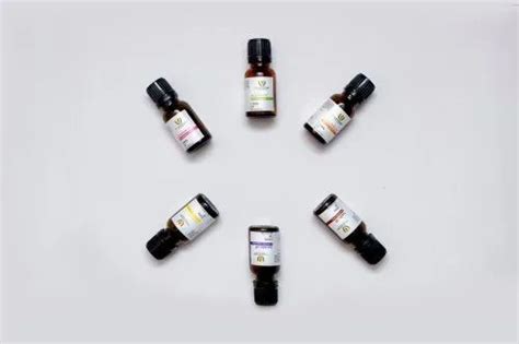 Essential Oil - Indian Geranium Oil Manufacturer from Surat