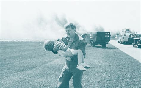 Spencer Bailey Reflects on the Crash-Landing of United Airlines Flight ...