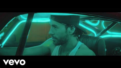 English Song Move To Miami Sung By Enrique Iglesias ft. Pitbull