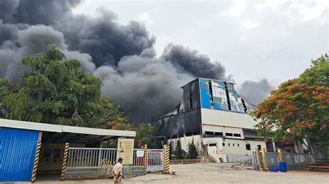 Nashik: Fire At Jindal Polyfilms In Mundegaon Still Smouldering On Day ...