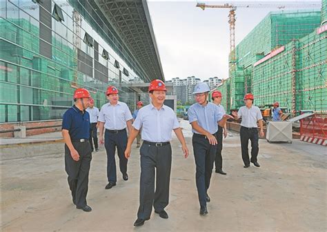 彭清华考察自治区成立60周年大庆重大项目建设工作 - 广西县域经济网