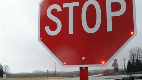 Local Roads Sign 的图像结果