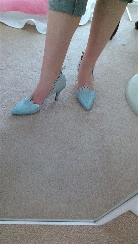 Image result for Elsa Cosplay Tutorial