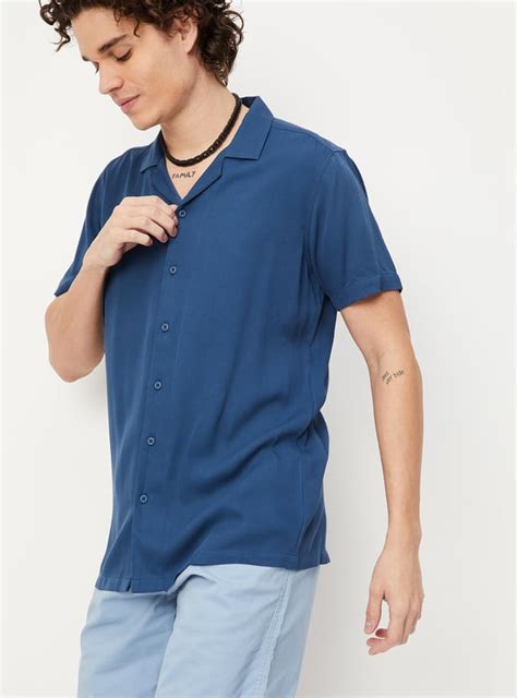 Buy Men Solid Resort Collar Slim Fit Casual Shirt Online at just Rs ...