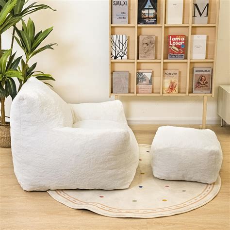 Comfy Reading Chair 的图像结果