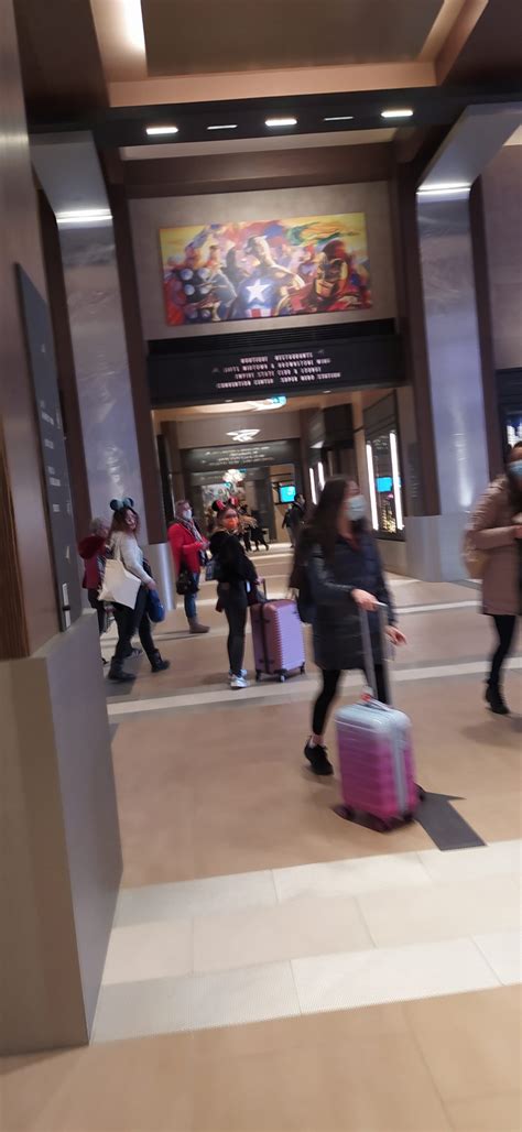 Marvel New York - Airport Shuttle Cab