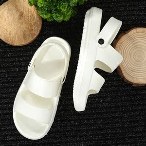 Vellinto Men Clogs - Buy Vellinto Men Clogs Online at Best Price - Shop ...