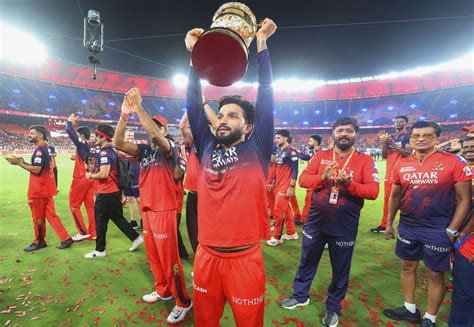 "I was the one who picked Virat Kohli" - Former franchise owner's ...