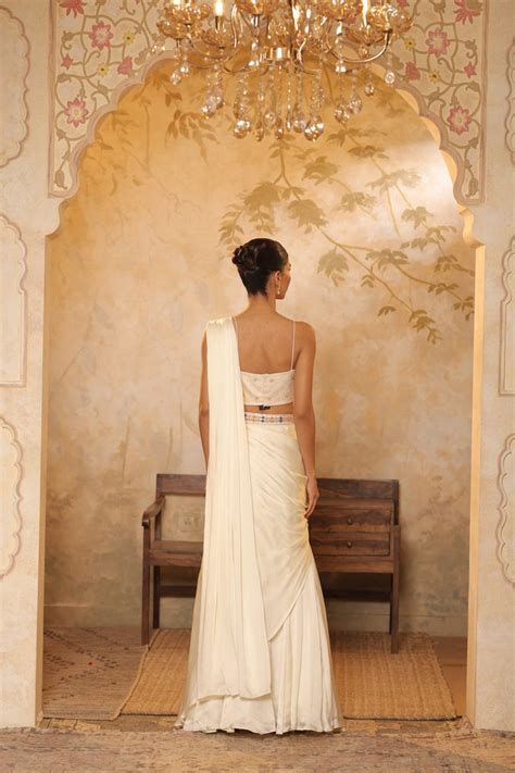 Luxury Women's Fashion | Designer Party Dresses – Sunanta Madaan Couture