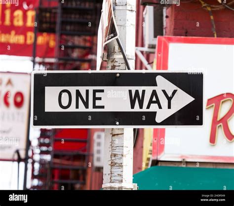 One Way Sign 的图像结果