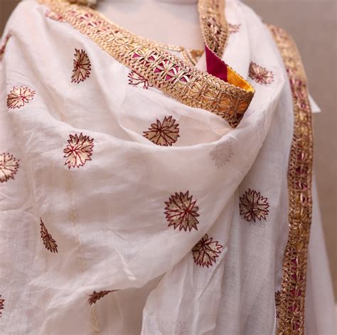 Threads woven together forethnic wear for ladies – SihaliJageer