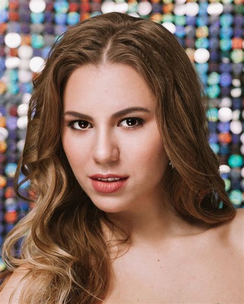 Anya Model 的图像结果