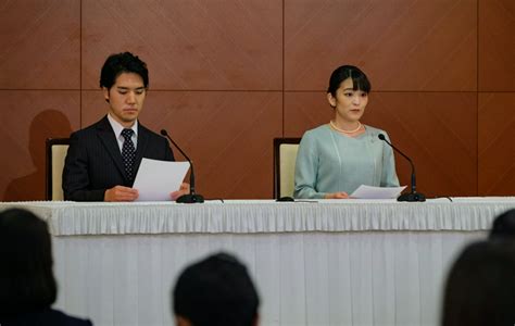 Japan's Princess Mako Defies Dictum to Marry Commoner, Gives up Royal ...