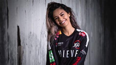 Valkyrae To Earn Over 20 Lakh YouTube Subscribers Thanks To Among Us