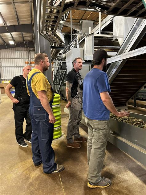 Dax Shepard & Friends Launch NA Beer Brand Ted Segers | People | seenthemagazine.com