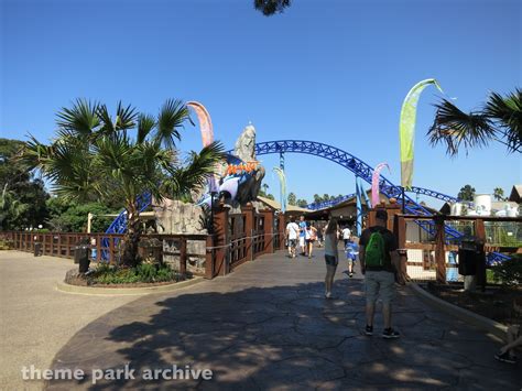 Manta Sea World San Diego | Theme Park Archive