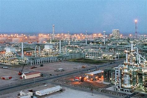 Citi cuts RIL to ‘neutral' on earnings outlook