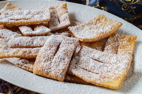 Le chiacchiere: la ricetta semplice e veloce del tipico dolce di Carnevale