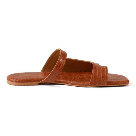 Tan Indie Flats – Dip Your Toes