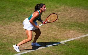 Navarro into semis at Bad Homburg as Wozniacki retires due to injury