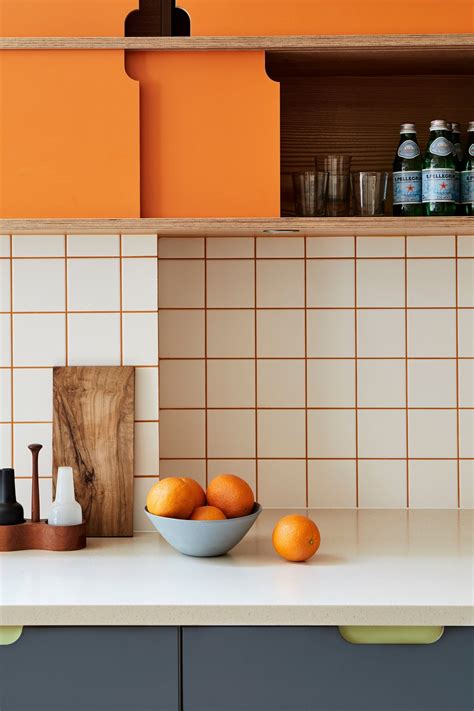 10 creative and clever ideas to refurbish your kitchen backsplash ...