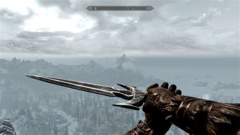 Top 15 Best Skyrim Weapons and Where to Find Them | Gamers Decide