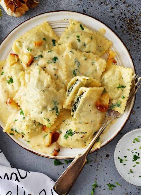 Spinach and Ricotta Ravioli Sauce - Chefjar