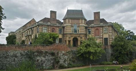 Eltham Palace - London: Get the Detail of Eltham Palace on TimesTravel