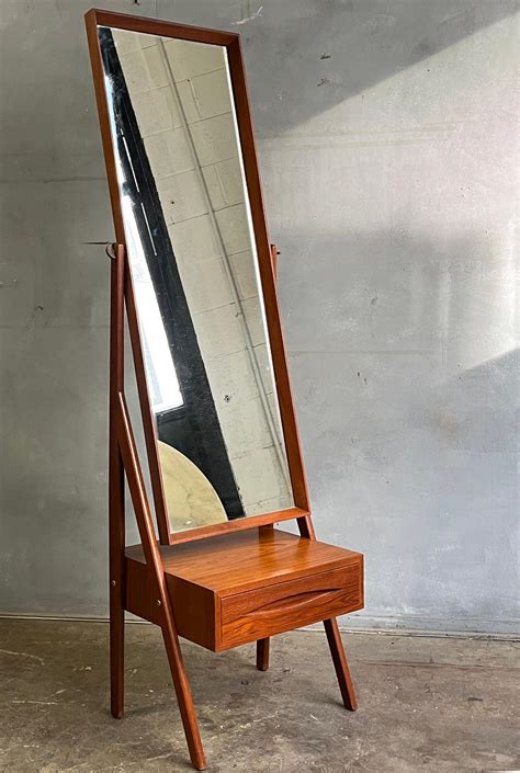Beautiful Mid-Century Floor Mirror with Floating Drawer by Arne Vodder ...