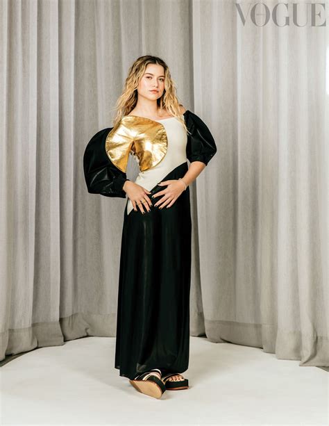 Sofía Reyes: entrevista y fotos en portada de Vogue febrero 2023 | Vogue