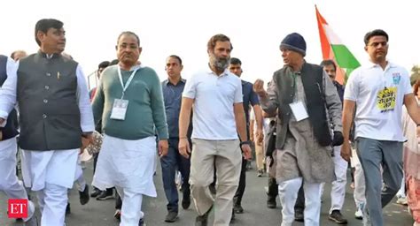 'Bharat Jodo Yatra' Day 88: Rahul Gandhi begins Congress' 'padayatra ...