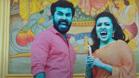 Pei Irukka Bayamen Movie Review: An easily forgettable snooze fest