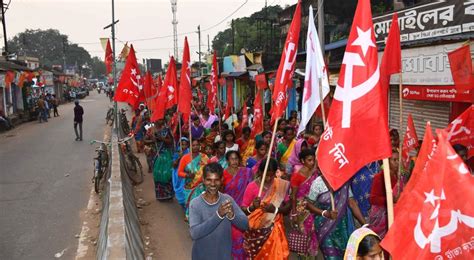 Bengal NREGA: Is Centre Reluctant to Comply With SC Verdict? | NewsClick