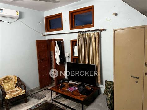 Independent House C-1 Janakpuri Bus Stand Rent - WITHOUT BROKERAGE Semi ...
