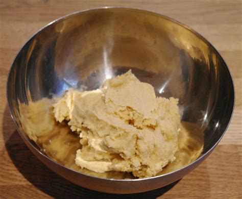 Sugary Tale: Spritz Cookie (Using a cookie gun)