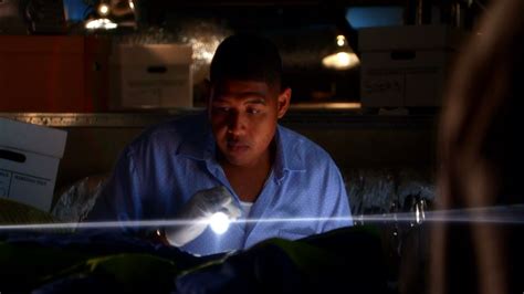 Watch CSI: Miami Season 8 Episode 17: Getting Axed - Paramount+