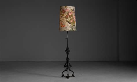 Gothic Floor Lamp :: Obsolete