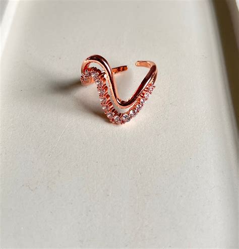 V Luxe Adjustable Ring - Anti Tarnish – PearlsOnline