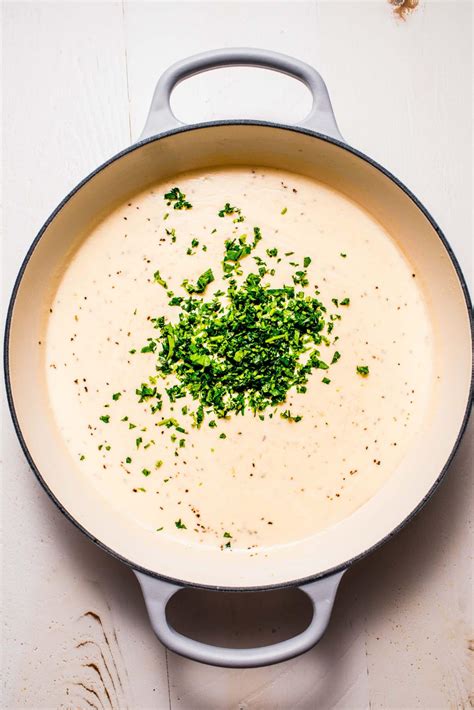 Quick Creamy Garlic Sauce (5-Minute Easy Recipe)