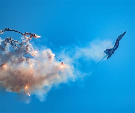 Russian Fighter Jet Crashes in Pacific, Fate of Crew Unknown | Newsmax.com