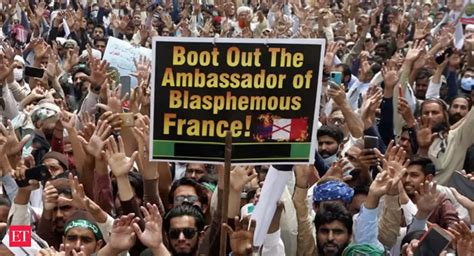 Pakistan: TLP chief Saad Rizvi released after a week-long violent ...