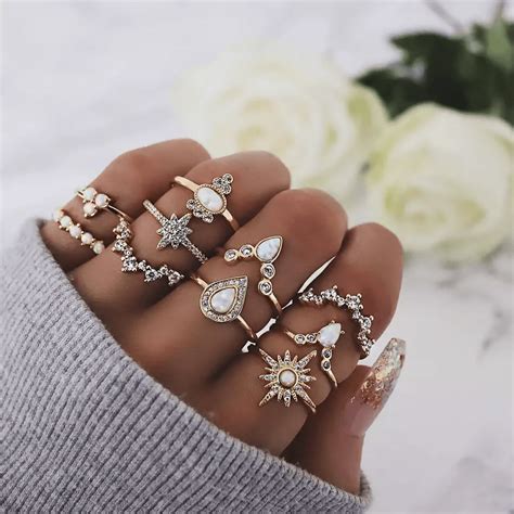 Pinapes Boho Midi Finger Rings Set – Pack of 10 Trendy Non-Precious Me