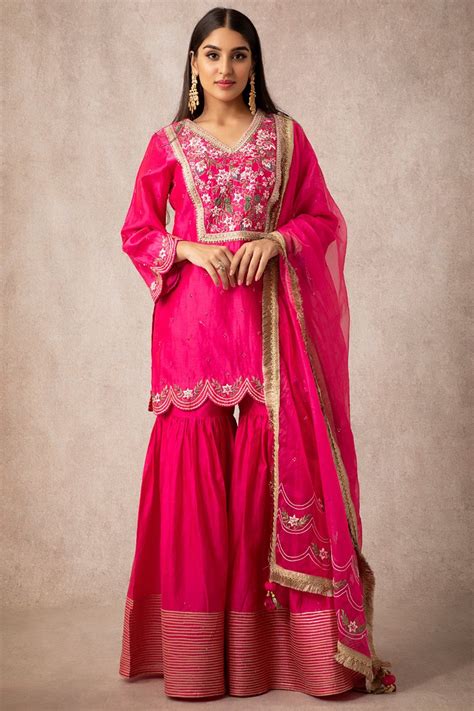 Navya – Ajiesh Oberoi