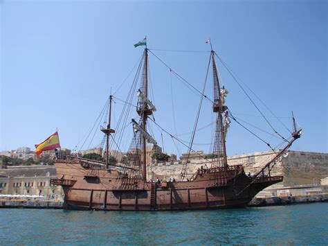 El Galeón — Sailing Ships Maine