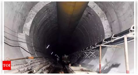 Rat-hole miners arrive to assist in rescue of 8 workers after tunnel ...