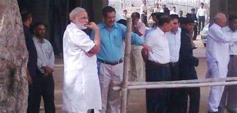 Shri Modi takes stocks of Buddhist relics at Vadnagar in North Gujarat