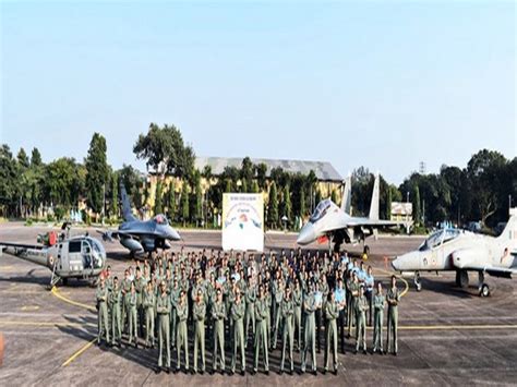 Senior officers of IAF, RSAF visit AFS Kalaikunda to commemorate 10th ...